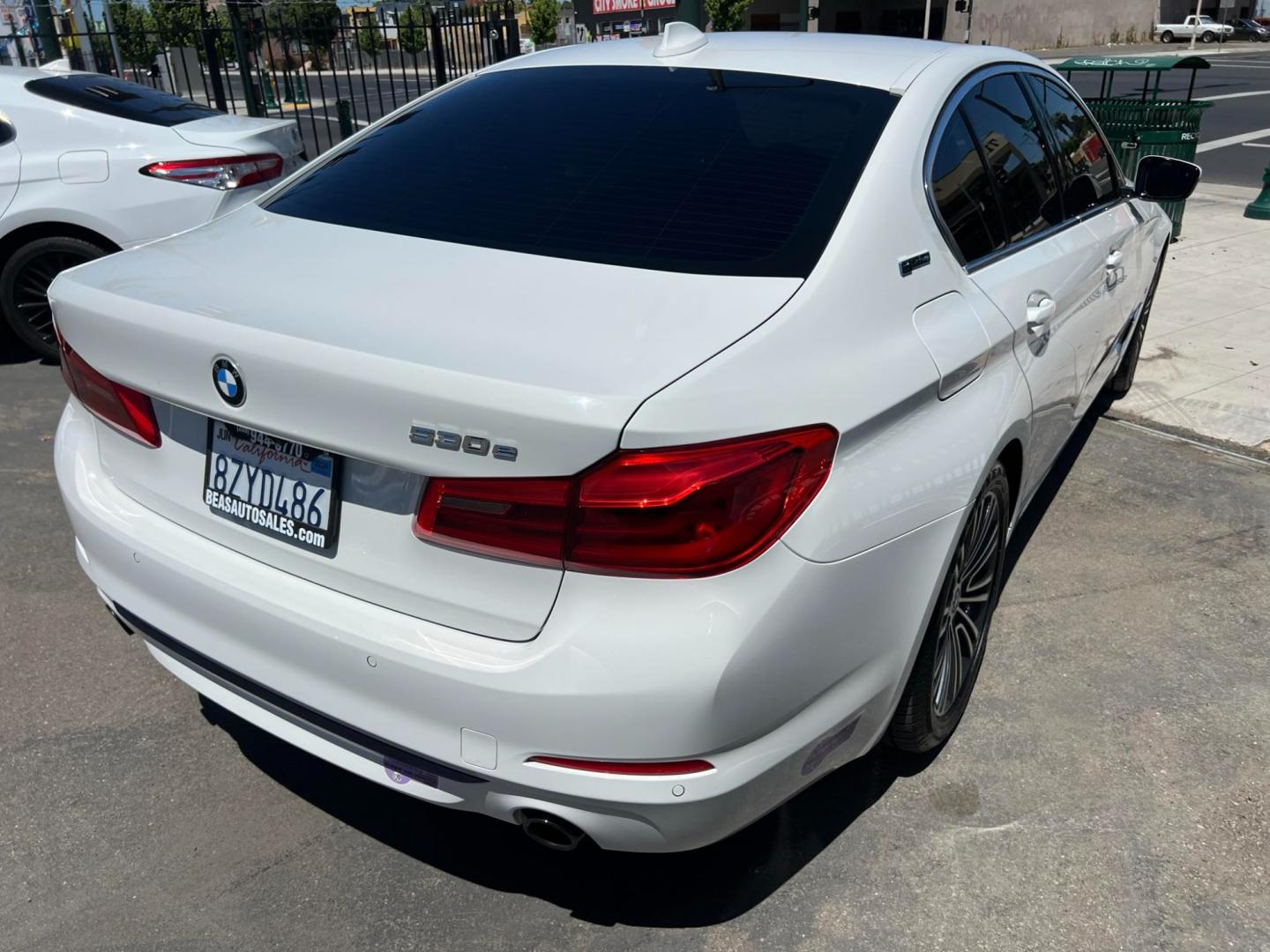 2019 WHITE /BLACK BMW 5-Series (WBAJA9C56KB) , located at 744 E Miner Ave, Stockton, CA, 95202, (209) 944-5770, 37.956863, -121.282082 - PLUS TAXES AND FEES - Photo#14